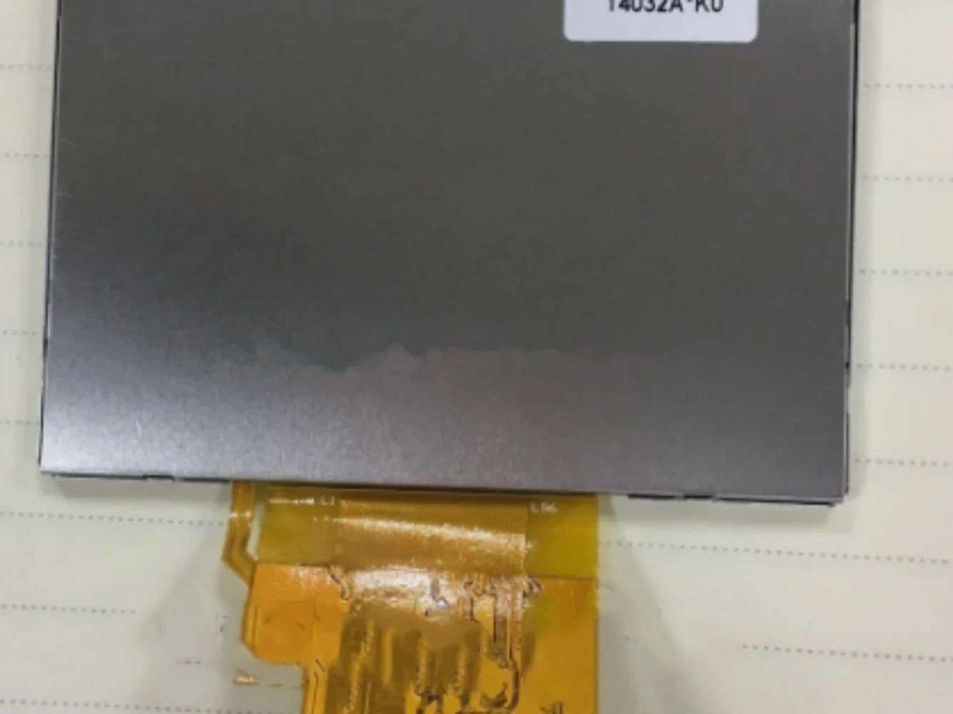 Layar tampilan LCD ET035009DM6