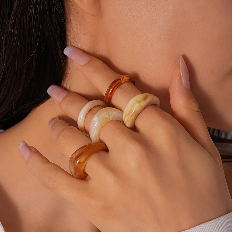 

5 Pcs Colorful Acrylic Resin Ring Set Women's Fashion Geometric Round Stacked Ring Bohemian Finger Rings Female Party Jewelry