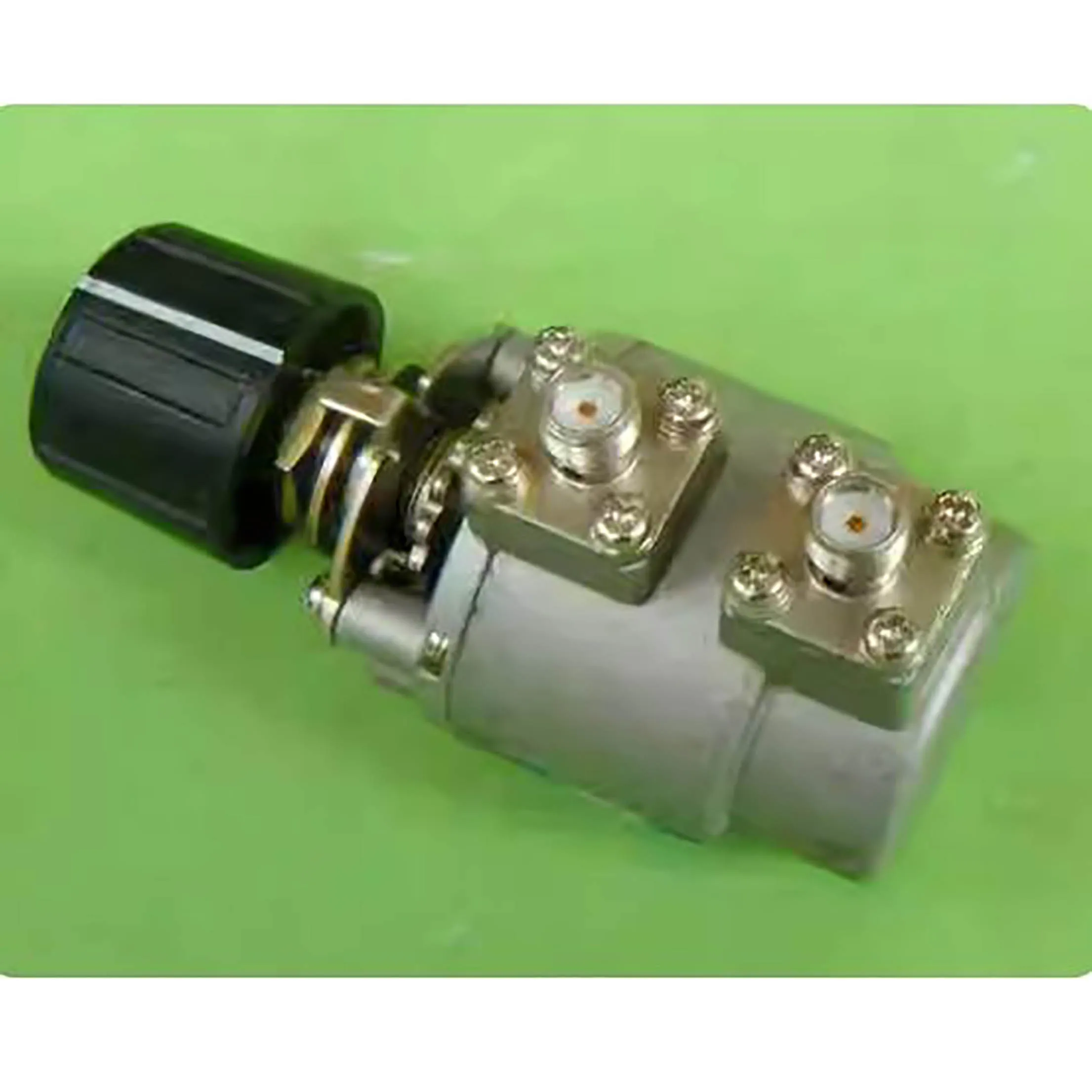 Made in Japan URA-0110L-02 0-3GHz 10dB SMA manual attenuator