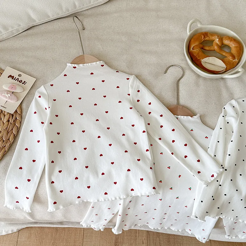 Neues Frühlings- und Herbst-Baby-Mädchen-Oberteil mit Schleifenmuster, Rüschen, Stehkragen und langen Ärmeln, Unterhemd für Kinder, weiches, dehnbares Oberteil. – Detail 8