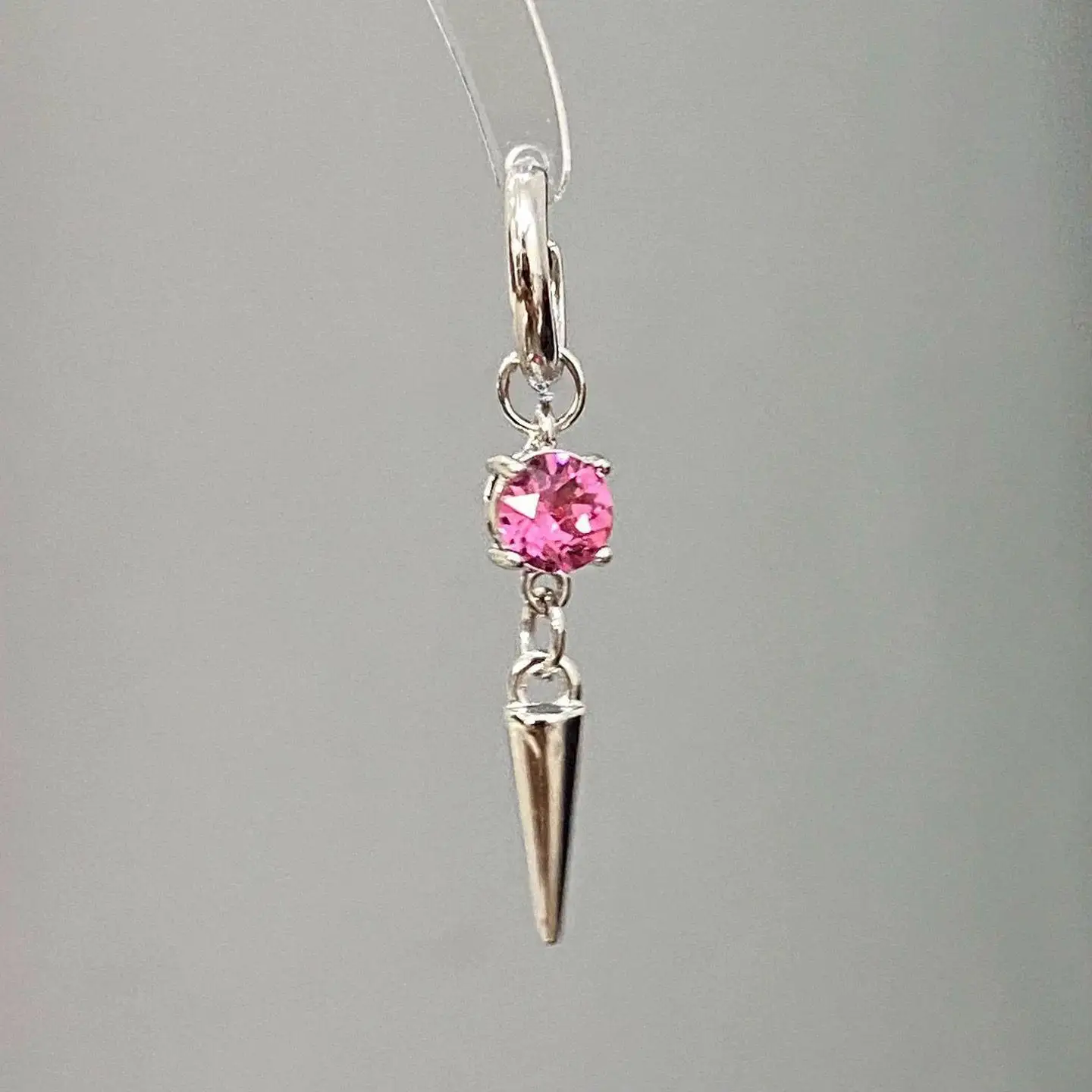 Retro Punk Metal Stereo Pointed Cone Pendant Stud Earrings for Women Hip-Hop Personality Charm Jewelry Party Gift Daily Wear