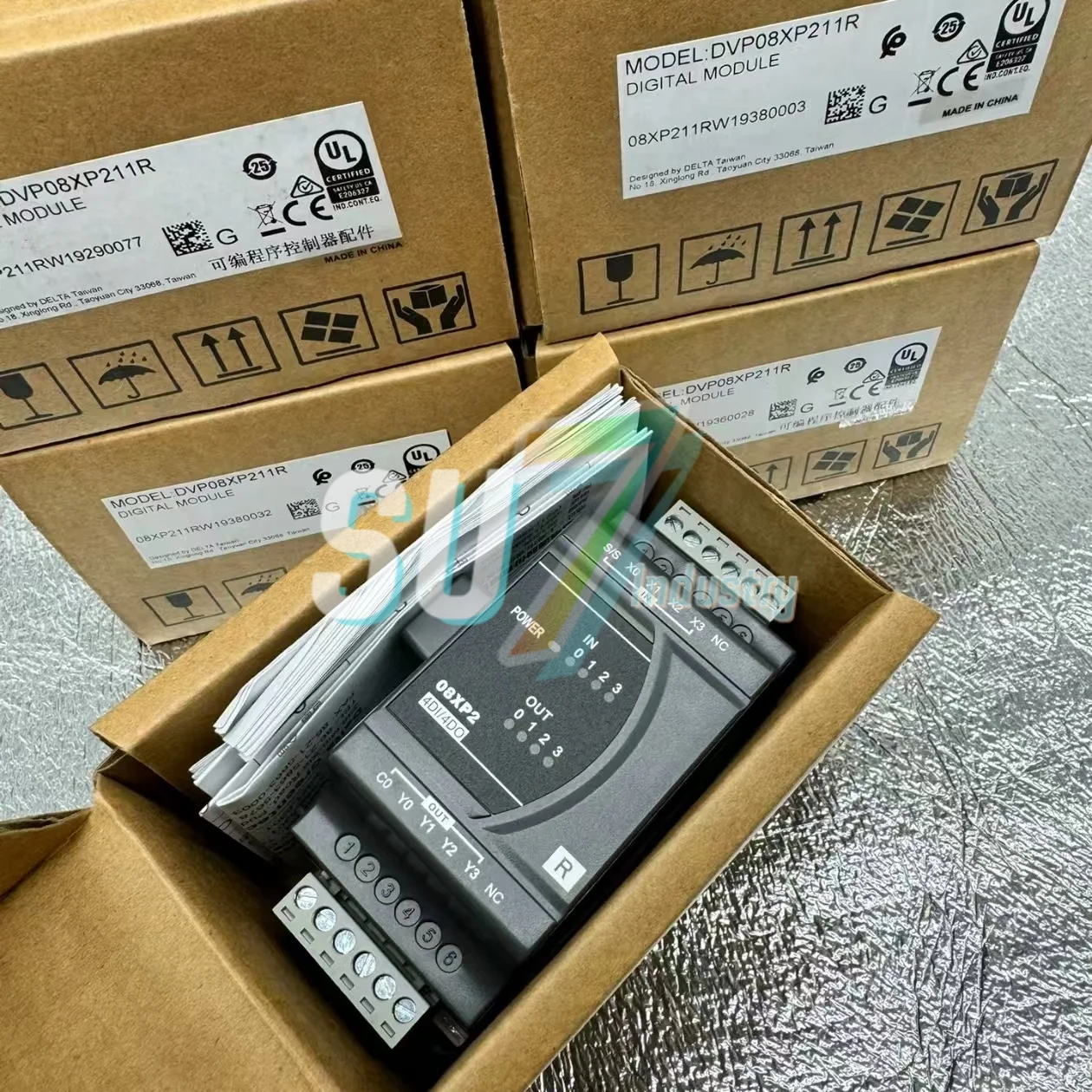 

PLC Module DVP08XN211T DVP08XP211R New In warehouse