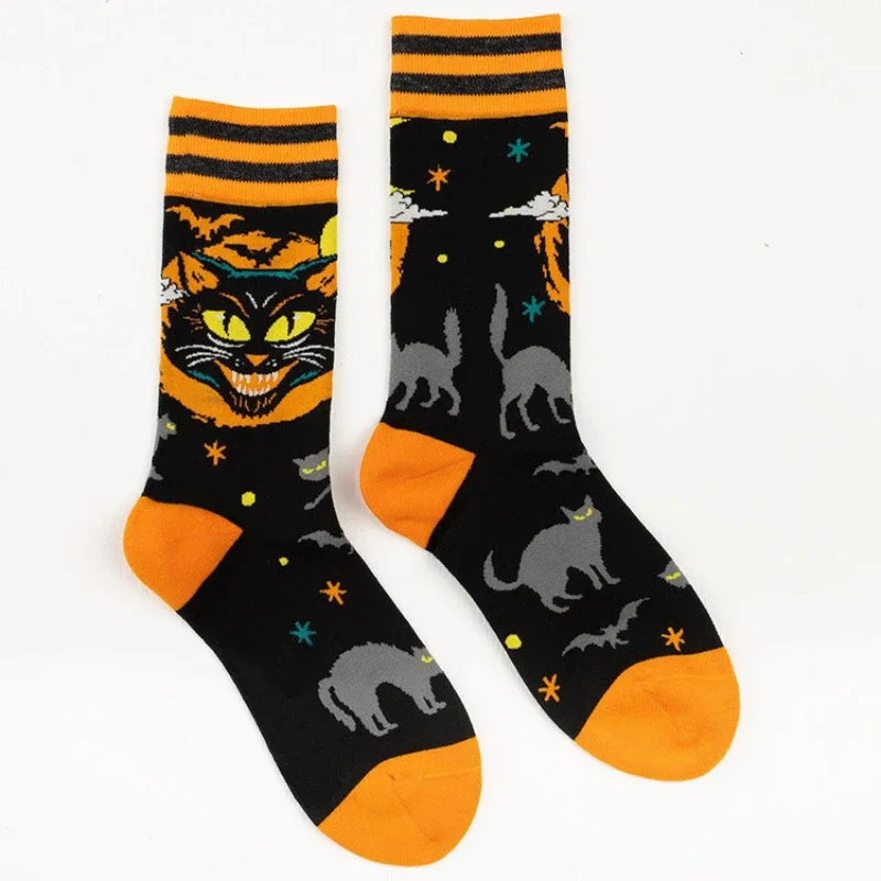 Spring/Summer New Personalized Gothic Style Dark Retro Jacquard Fashion Socks Couple Cotton Socks