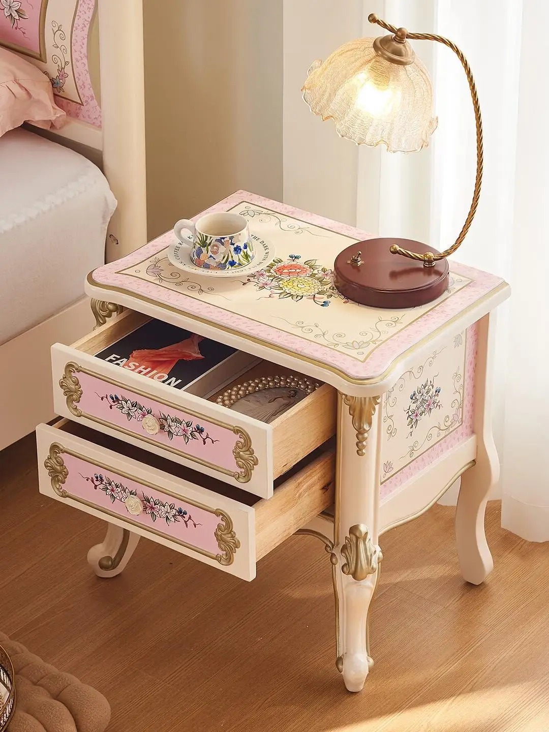French court girl pink cream wind girl princess bed new all solid wood 1m 81.5M double wedding bed, all solid wood painted