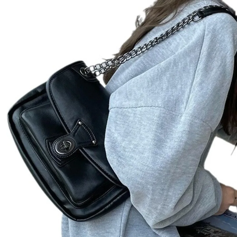 

Korean version of the wandering bag female 2025 spring new crossbody messenger bag versatile gentle Department armpit bags