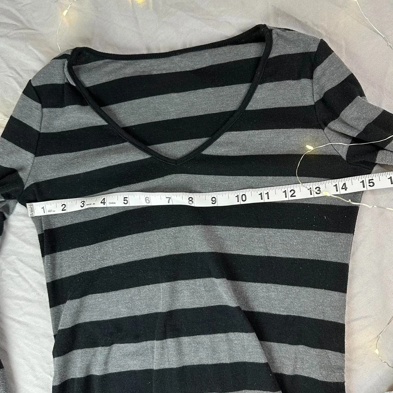 

Женские укороченные топы с длинными рукавами на весну и осень y2k Cyber Grunge, винтажные 2000-е годы, эстетические облегающие повседневные футболки с v-образным вырезом, футболки, одежда