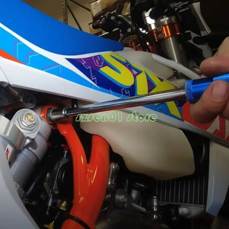 G32A T Handle chiave per presa esagonale con adattatore da 1/4 a 3/8 pollici per lo strumento motociclistico