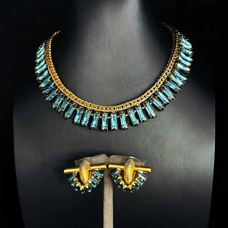 2026-european-vintage-high-fashion-style-copper-gold-engraved-necklace-ear-clip-earring-jewelry-set-for-women