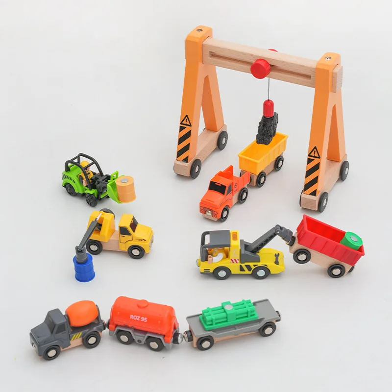 Juego de vía de tren de madera, coche magnético, grúa de juguete, trabajos de rescate, juguetes educativos para niños, carril de madera
