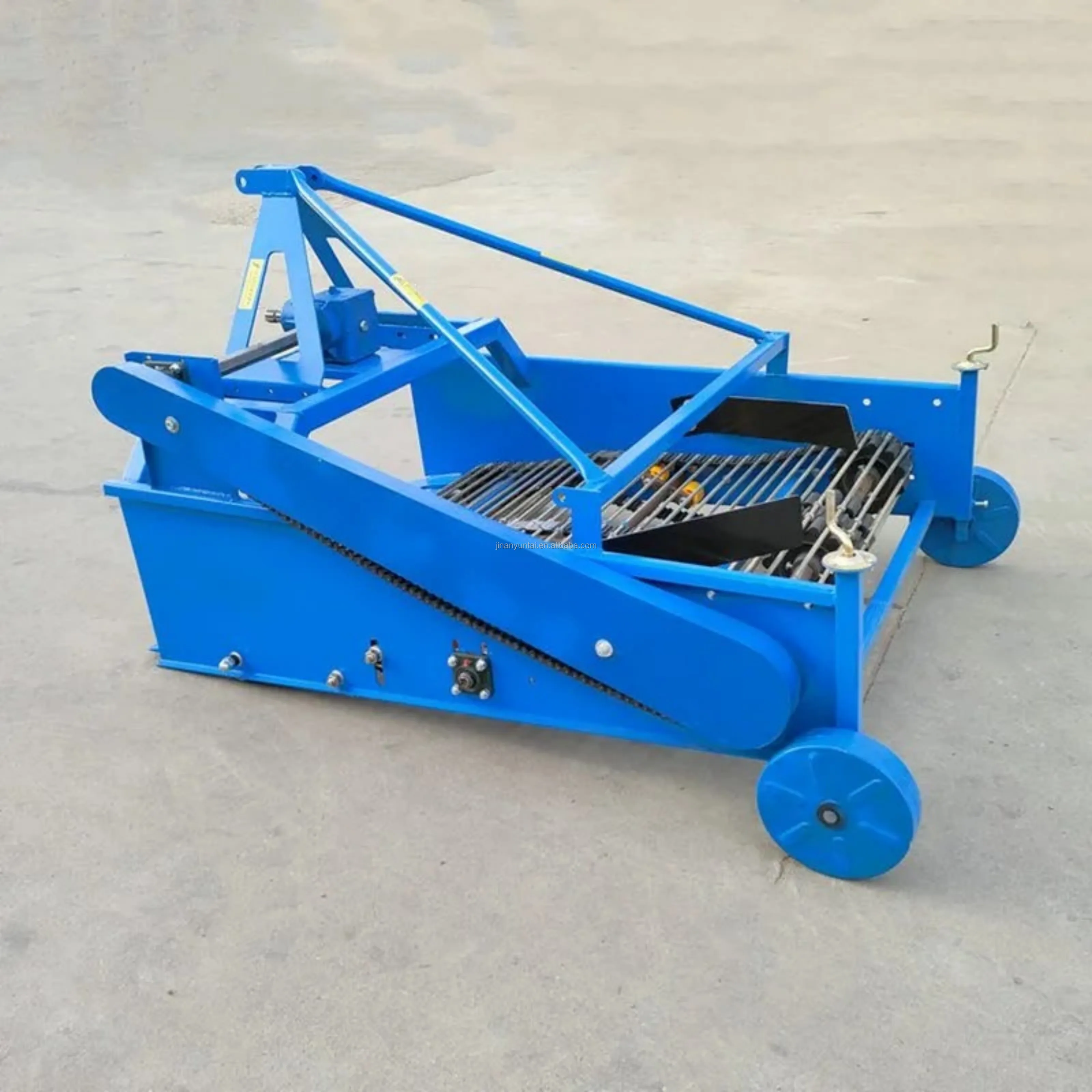 Factory Supply New 2 Row PTO Driven Agricultural Equipment Tractor Harvester for Potato Ginger Carrot Diggings for Garlic Crops