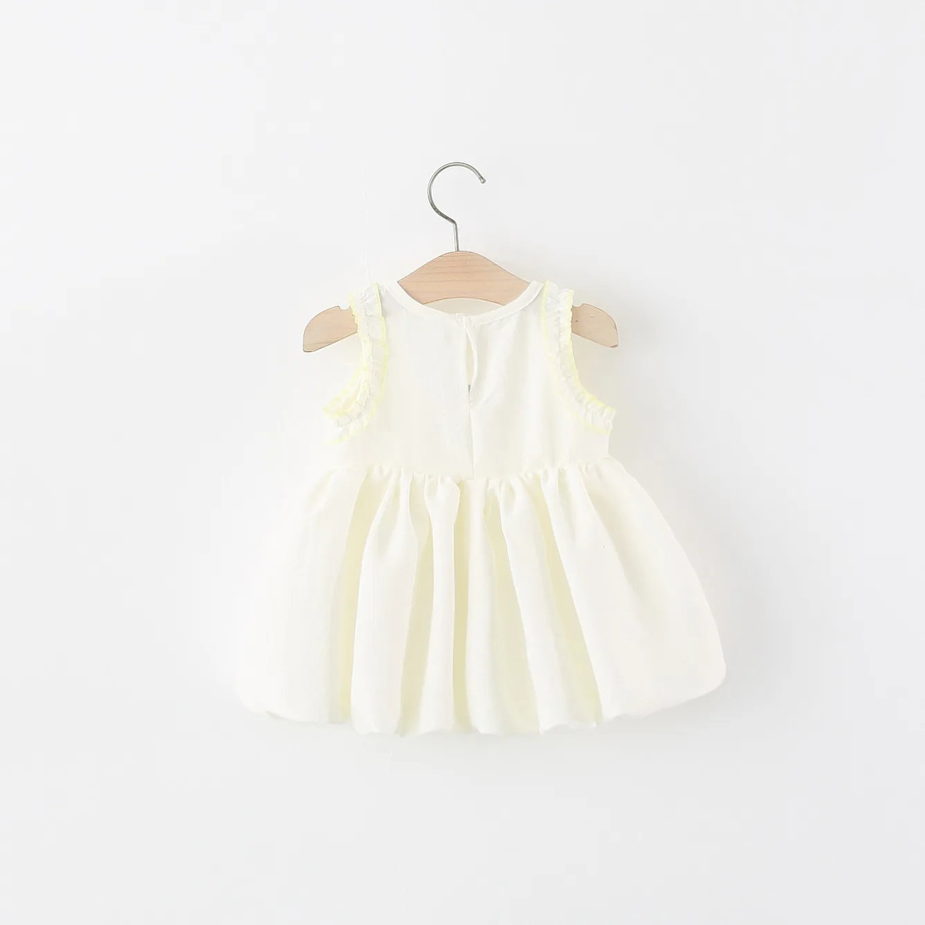 New Arrival Baby Girl Dress Cute Bunny Floral Embroidery Sleeveless Cotton Dress for Kids Garden Photoshoot