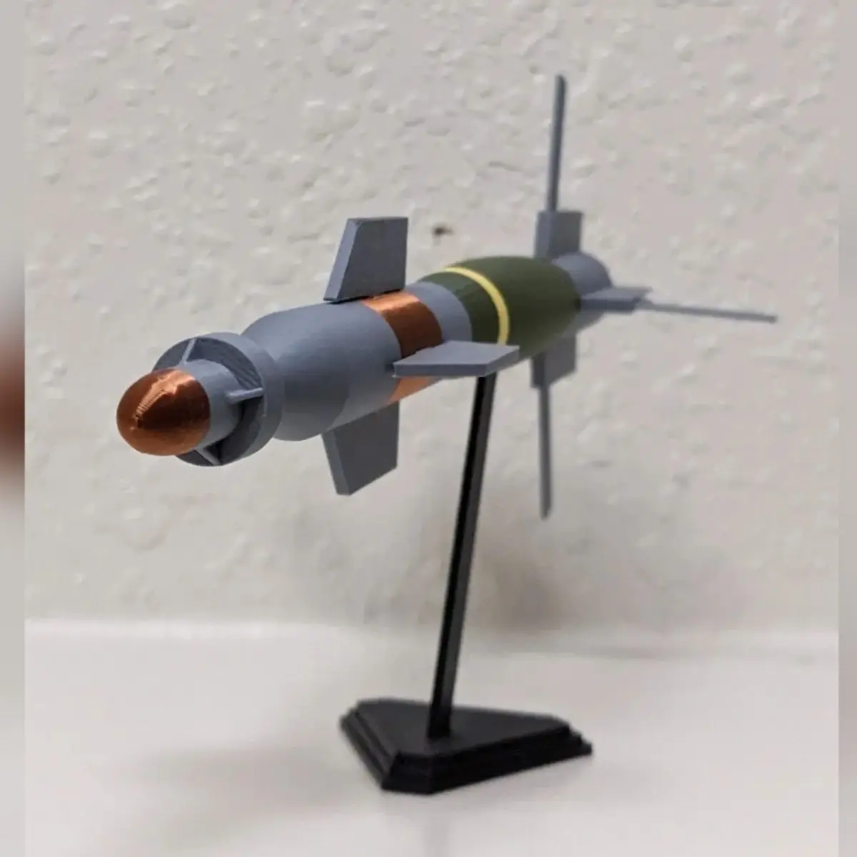 Paveway II Modelo 1:14 Misil guía con láser Adorno para entusiastas militares realista Regalo Exhibición de coleccionista militar impresa en 3D