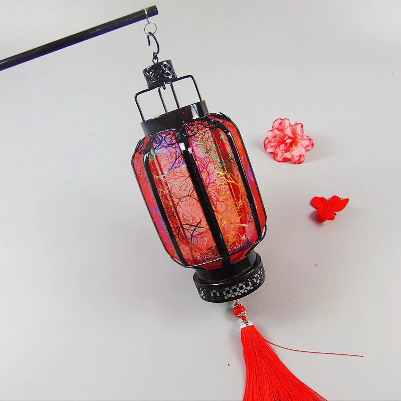 

Festival Handheld Lantern Shooting Props New Year Glowing Lantern Wedding Celebration
