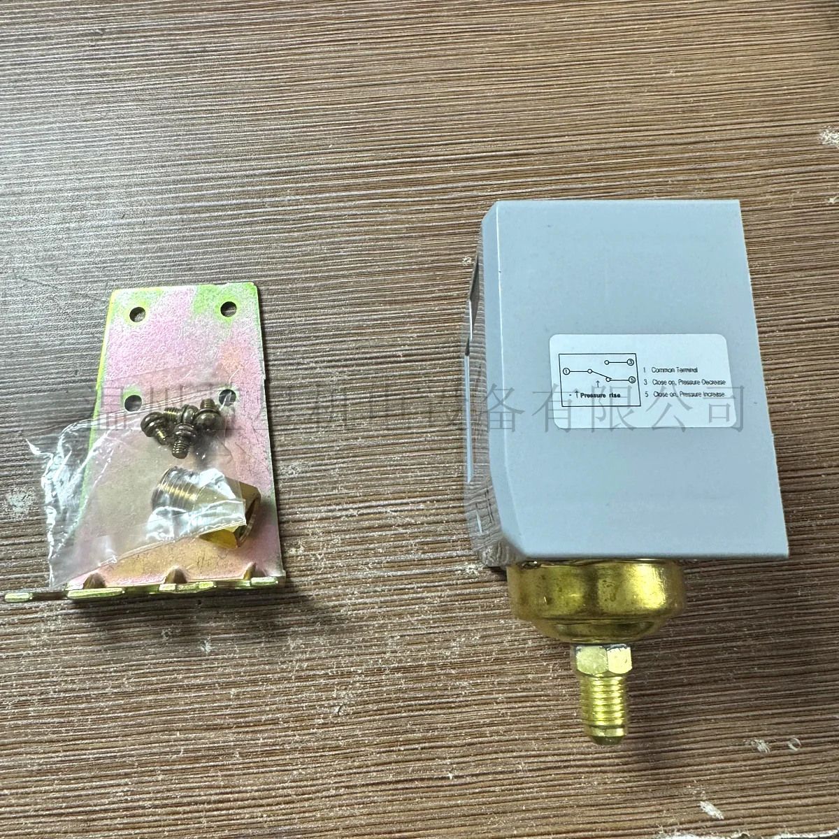 

Новый оригинальный регулятор давления TPC SPS-203-01