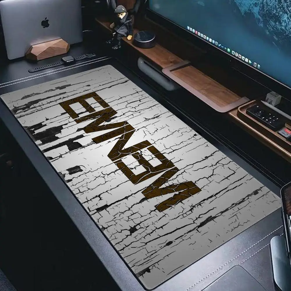 XXL HYBXAXC E-Eminem Mouse Pad Rapper Cool MousePad Singer Non-slip Lockedge Office Student Thickened Large Writing Pad Cushion