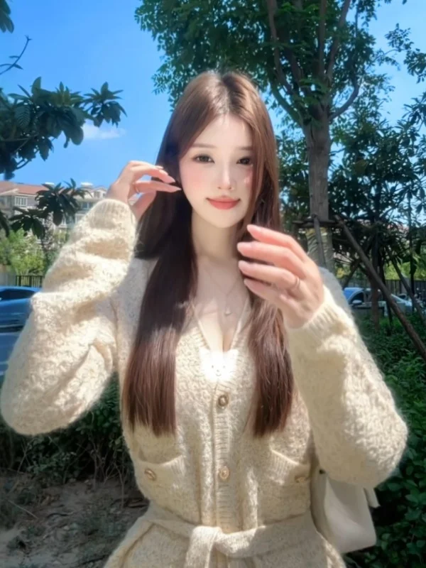 

Elegant V-Neck Knitted Sweater Coat Slim Fit Women's Fashion Spring 2025 Soft Style Long Sleeve Anti-Stain Regular Length