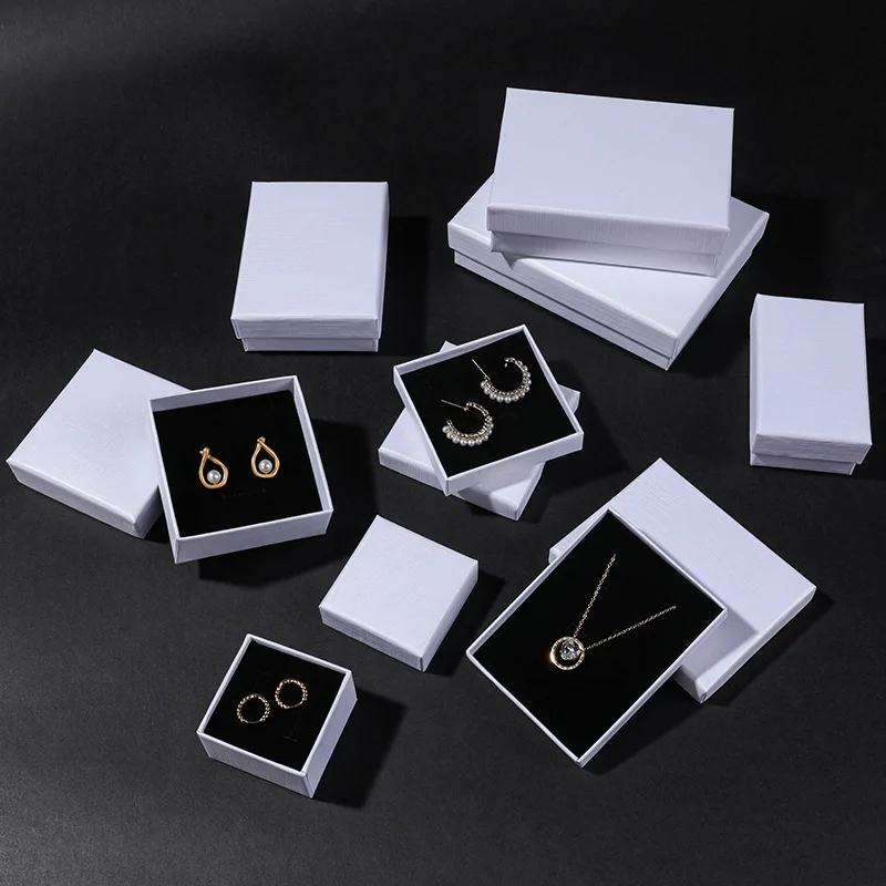 

White Jewelry Storage Box 5x7x1.5cm Ring Display Case Portable Organizer Packaging Box For Necklaces Bracelet With Black Sponge