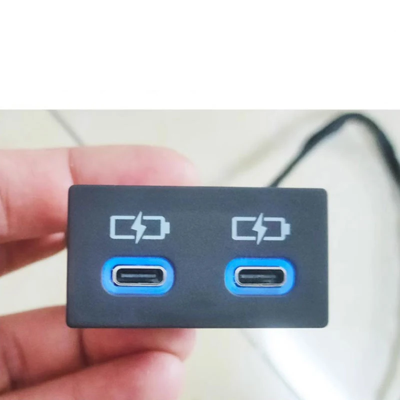 USB Type-C Quick Charger For Toyota Sienna Camry Highlander Corolla RAV4 Land Cruiser 70 2018-2022 connecting line Accessories view 5