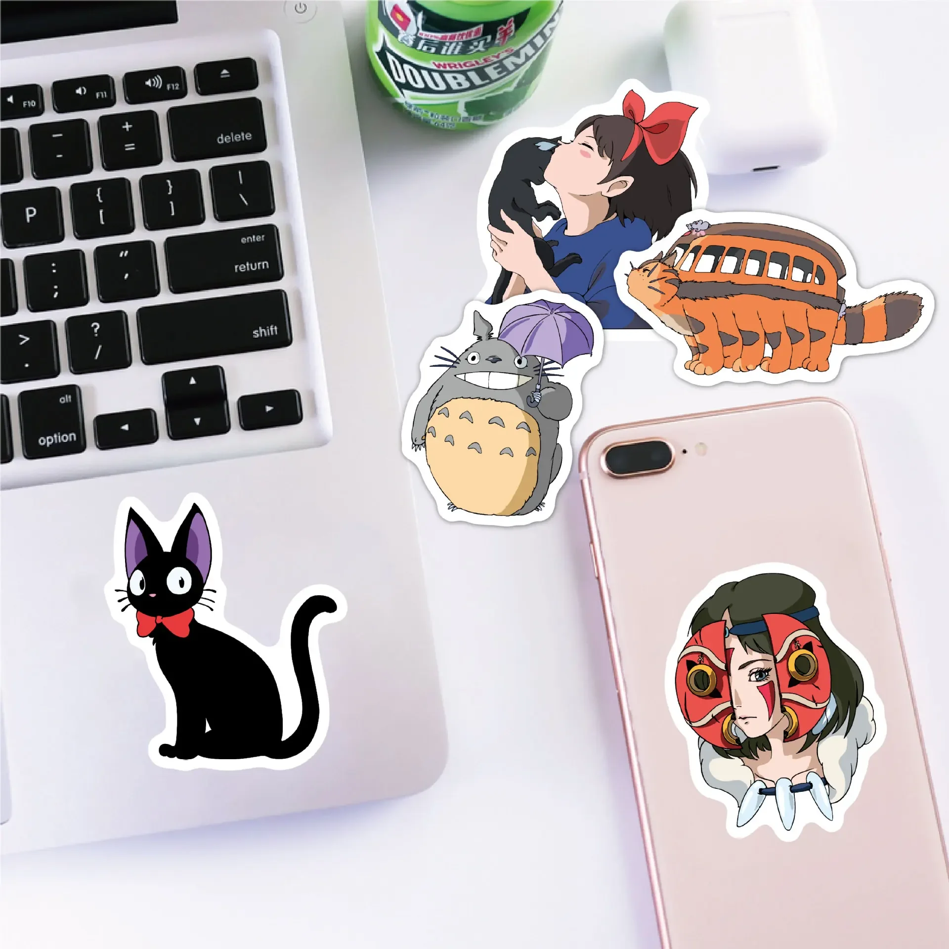 100pcs Hayao Miyazaki Anime Stickers Notebook Guitar Skateboard DIY Stickers Cute Laptop Skin Waterproof Phone Case