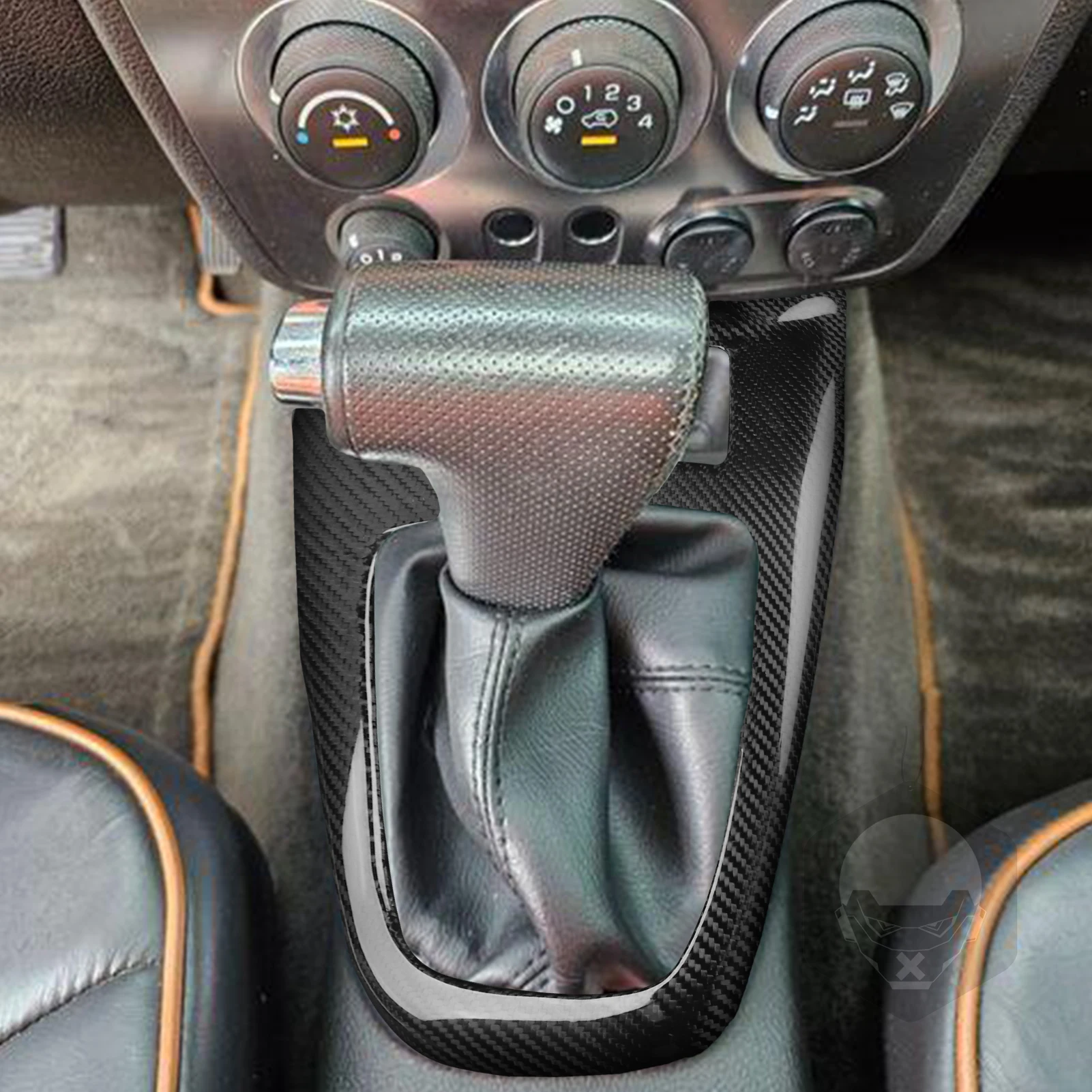 For Hummer H3 2007-2010 Real Dry Carbon Fiber Central Control Gear Shift Storage Box Panel Cover Trim Car Accessories Decoration