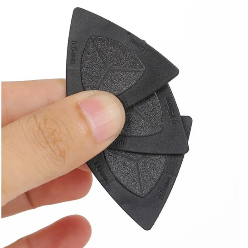 5Pcs Guitar Triangle Pick ABS 3-in-1 Multifunctional Pick Guitar Electric Guitar Multipurpose Picks