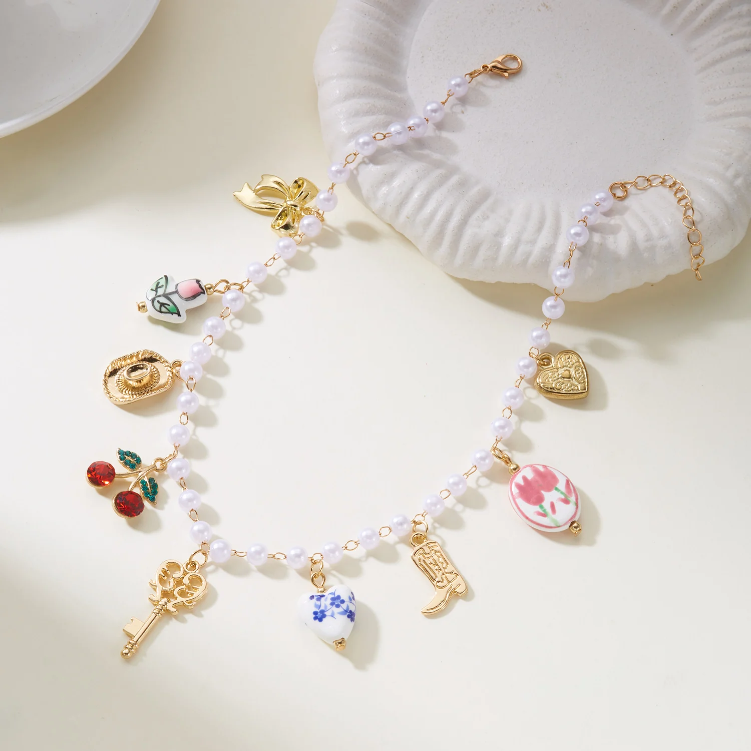2026 Mode Charme Kirsche Herz Anhänger Halskette für Frauen Rote Erdbeere Bogen Perle Schlüsselbein Kette Ästhetischen Partei Schmuck – Detail 4