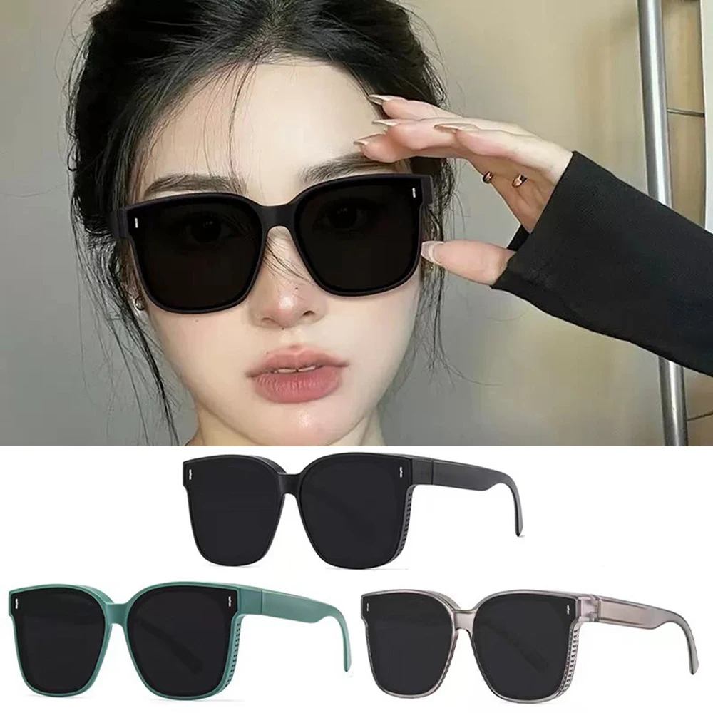 Classic Steampunk Flip Sunglasses Men Vintage Square Plastic Frame Sun Glasses for Women Retro Gothic Glasses Oculos UV400