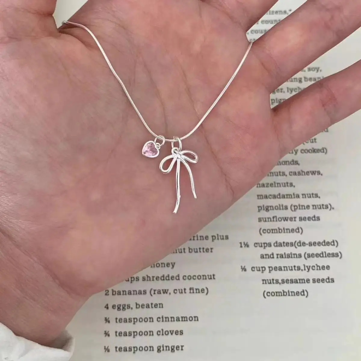 Exquisite Clavicle Chain Elegant Scrub Bow Pendant Necklace For Women Girls Temperament Collar Chain Korean Student