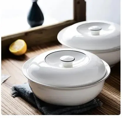 

Large Soup Bowl with Lid White Ceramic Plate Round Dinner Plate Soup Pot Noodle Bowl Decorative Tableware Serving Bowls Tureens
