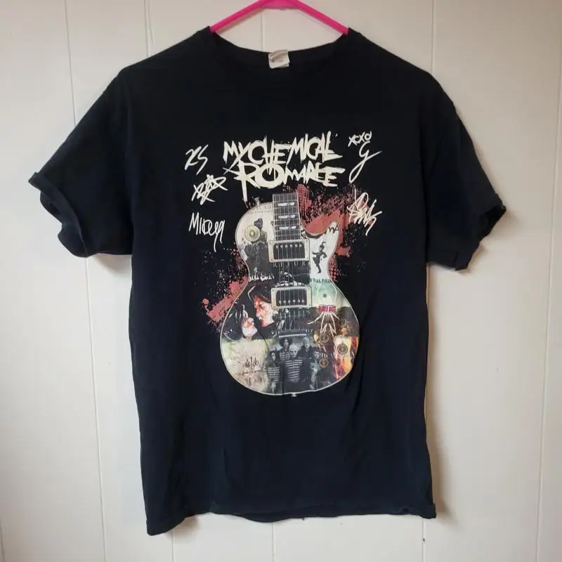 MCR My Chemical Romance Collage Guitar Signatures Size M T Shirt