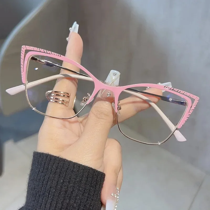 

Anti Blue Light Cat Eye Myopia Glasses for Women European and American Retro Pink Glasses Metal Frame Personalized Glasses