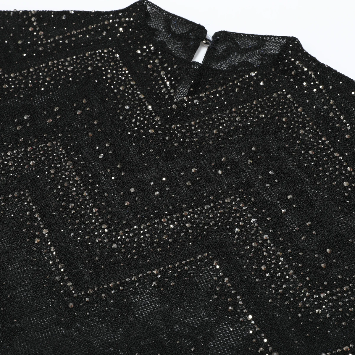 LEOSOXS New Summer Women Hollow Out Knit Blouse Short Sleeve Rhinestone Decor Slim Fit Classic Daily Casual Ladies Fashion Top