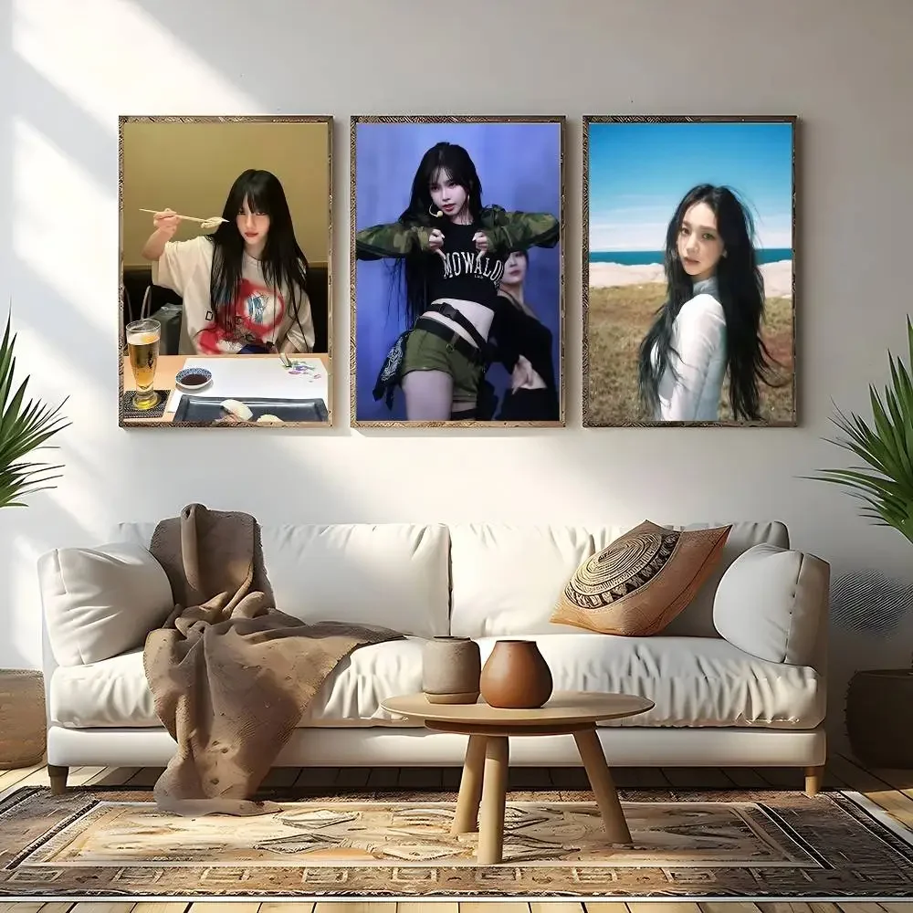 لطيف أنثى المعبود K-KarinaS Kawii المشارك لا مؤطرة المشارك كرافت نادي بار ورقة Vintage ملصق جدار الفن اللوحة غرفة نوم دراسة #2