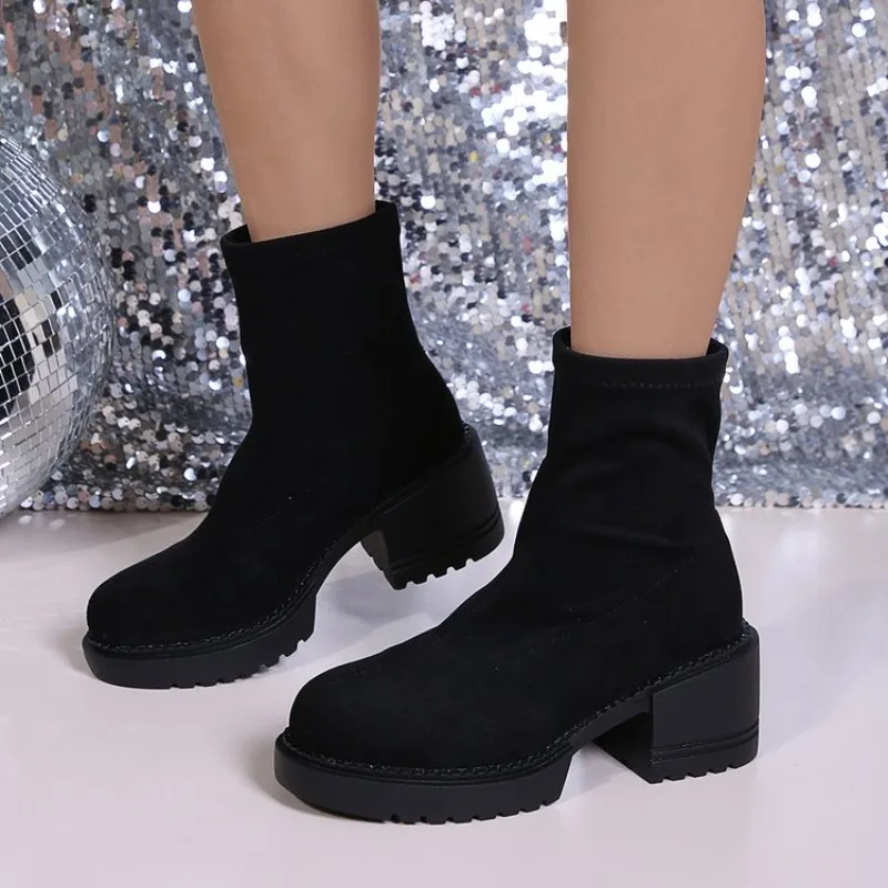 2026 Fashion Boots Autumn New Round Toe Suede Cover Foot Platform Non-slip Wear-resistant Block Heel Short Boots 35--42_voghion.com
