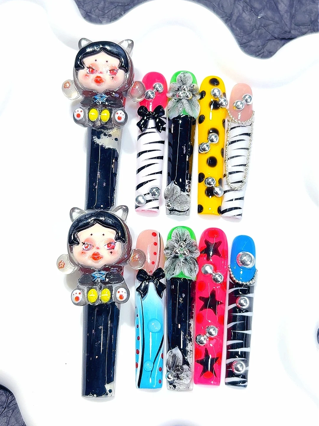 

3D Doll Resin Press on Nails - Animal Print Zebra Leopard Rhinestone Bow Accent False Nails Handmade for Women（O012）