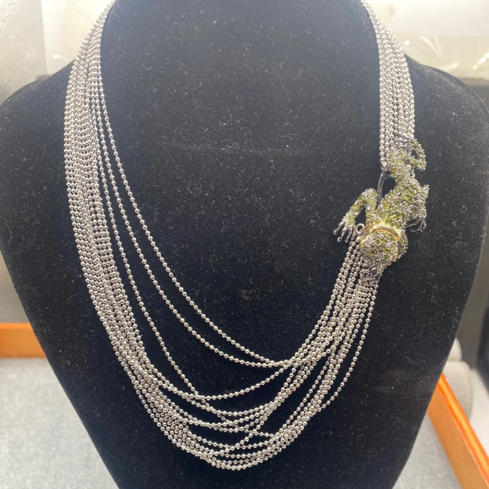 

European and American Genius Designers Create Fashionable and Casual Frog Necklaces with Full Diamond Zircon Necklaces