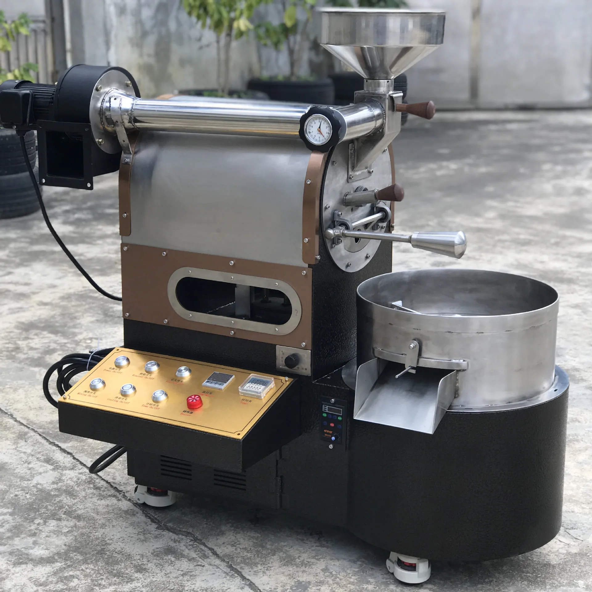 Stainless Steel Electric/Gas 1kg Coffee Bean Roaster Coffee Roasting Machine for Bakery Use Customized