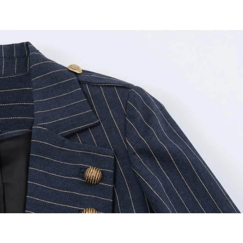 Gestreifter Damen-Blazer, kurz geschnitten, mit gekerbtem Revers, zweireihig, Metallknöpfe, Vintage-Militärstil, Herbst-Oberbekleidung – Detail 7