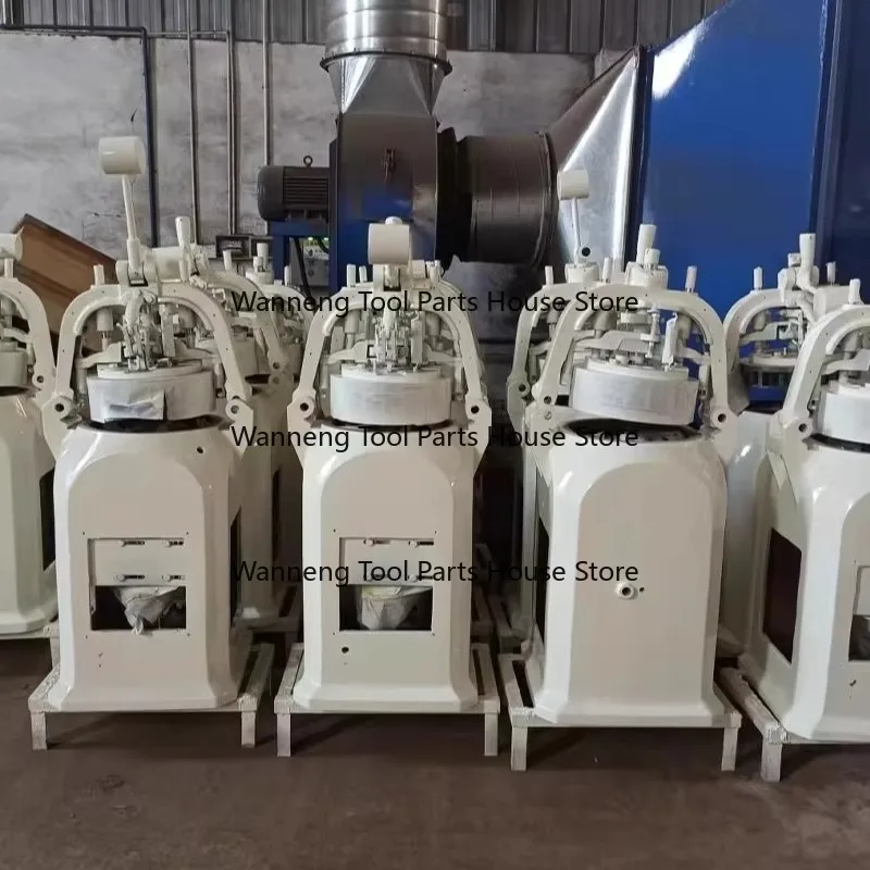 Model 900 Semi-Automatic Stainless Steel Dough Divider Rounder Machine for Commercial Use 30 Pieces/Hour 30G-100G Precision