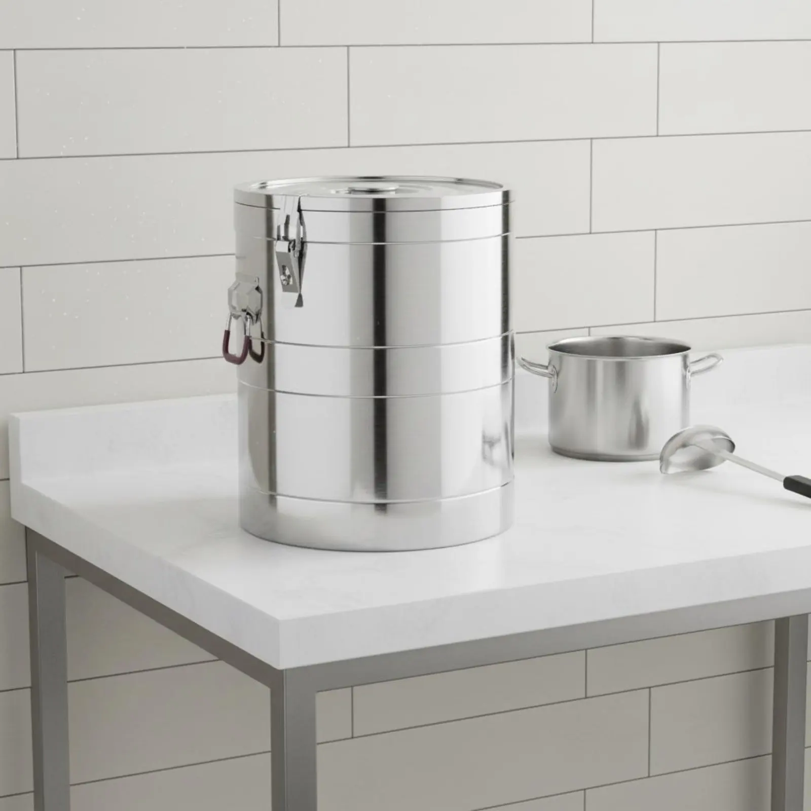 

Stainless Steel Insulated Container Sturdy Construction Large Capacity Thermal Barrel Insulated Beverage Dispenser Leakproof