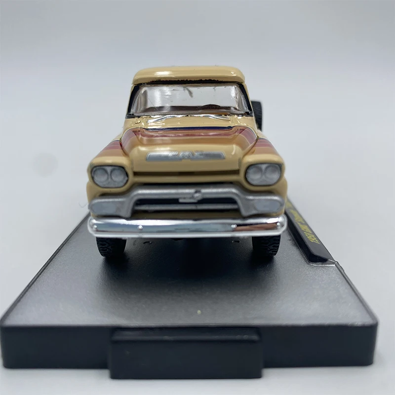 Escala 1:64 1958 GMC Stepside Truck 4X4 Simulação Liga Modelo de Carro Exibição Estática Brinquedo Colecionável Presente Decoração Lembrança