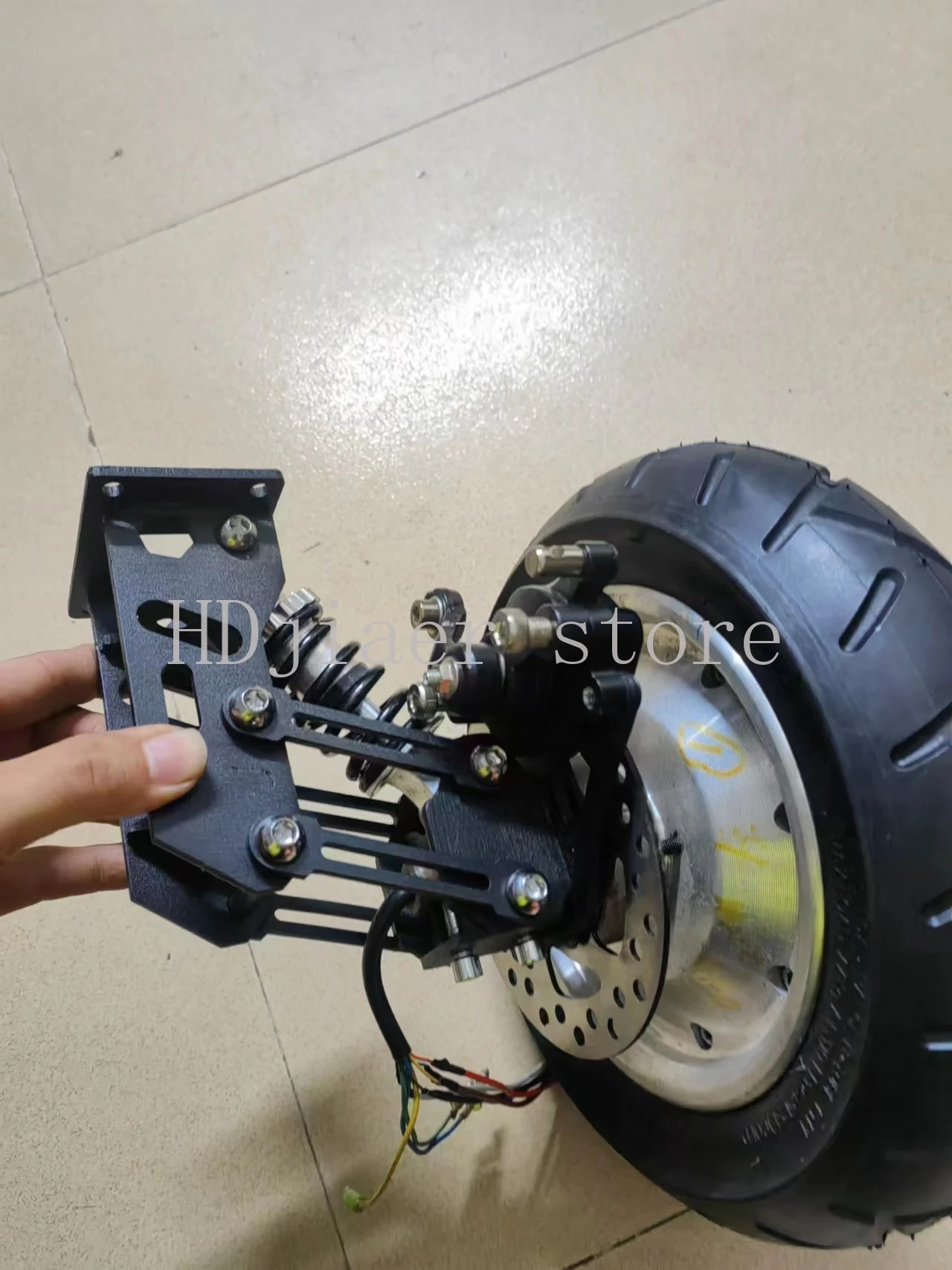 

A multi-functional steering shock absorber with a load capacity of 100kg, an excellent choice for scooters, etc.