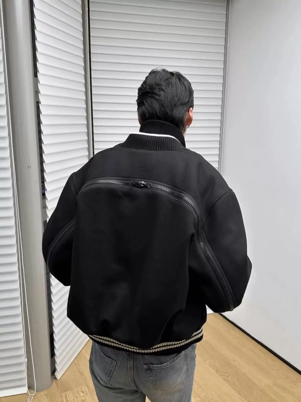 

Men's Thiened Loose Fit Cotton Jaet with Zipper Ba DVN Woolen Coat Outerwear Cleanfit Sle Autumn Season Faion