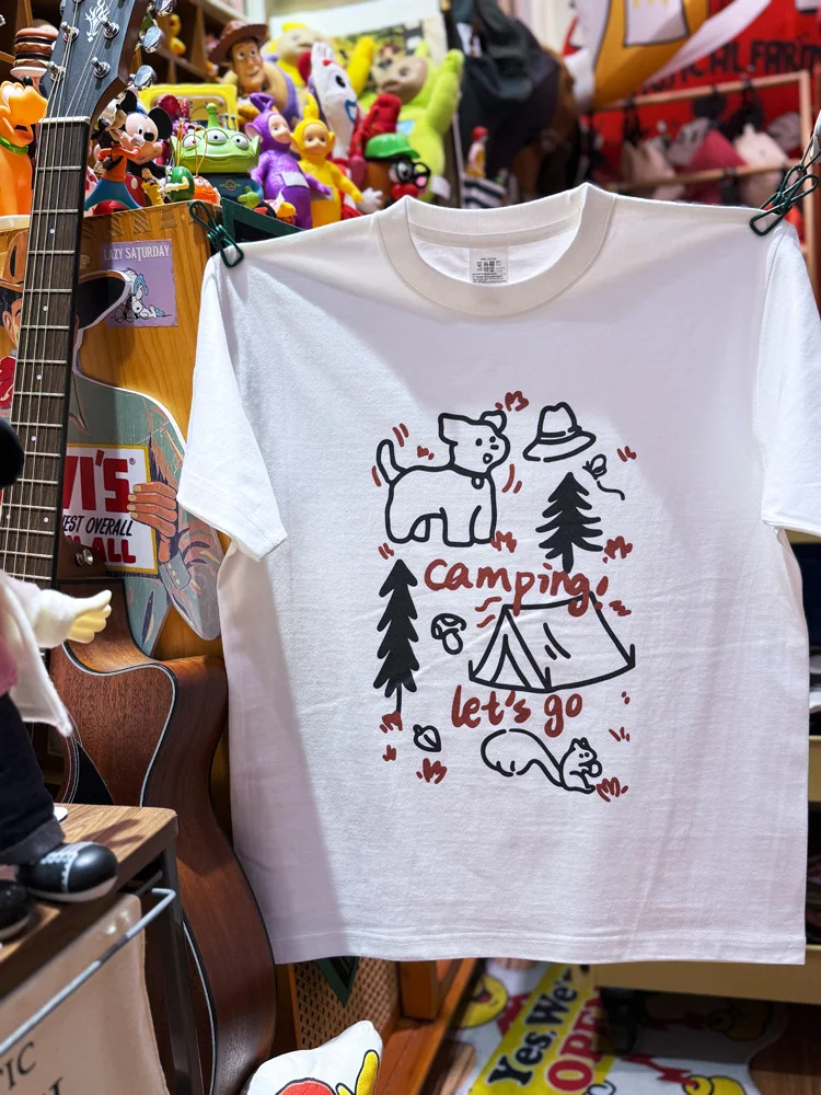 T-shirt Estiva in Puro Cotone Stile Retrò Americano con Stampa Divertente di Cani nella Foresta