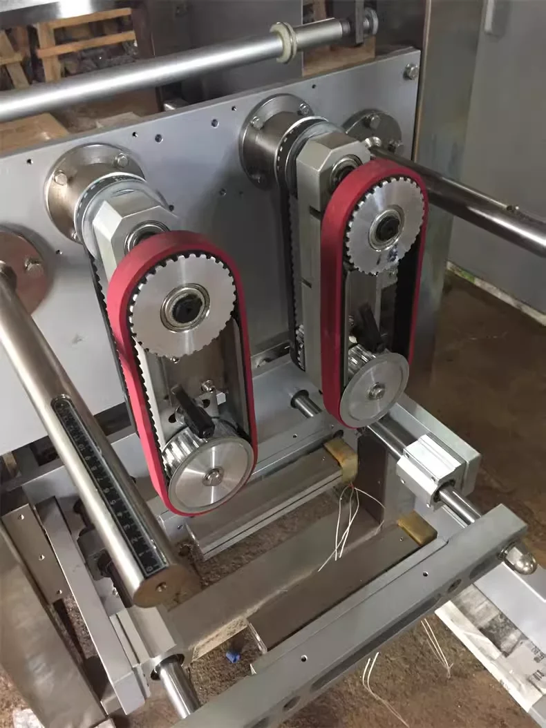 Customized L-type 300L,80teeth,762mm  width75mm 200L Red Rubber Coating