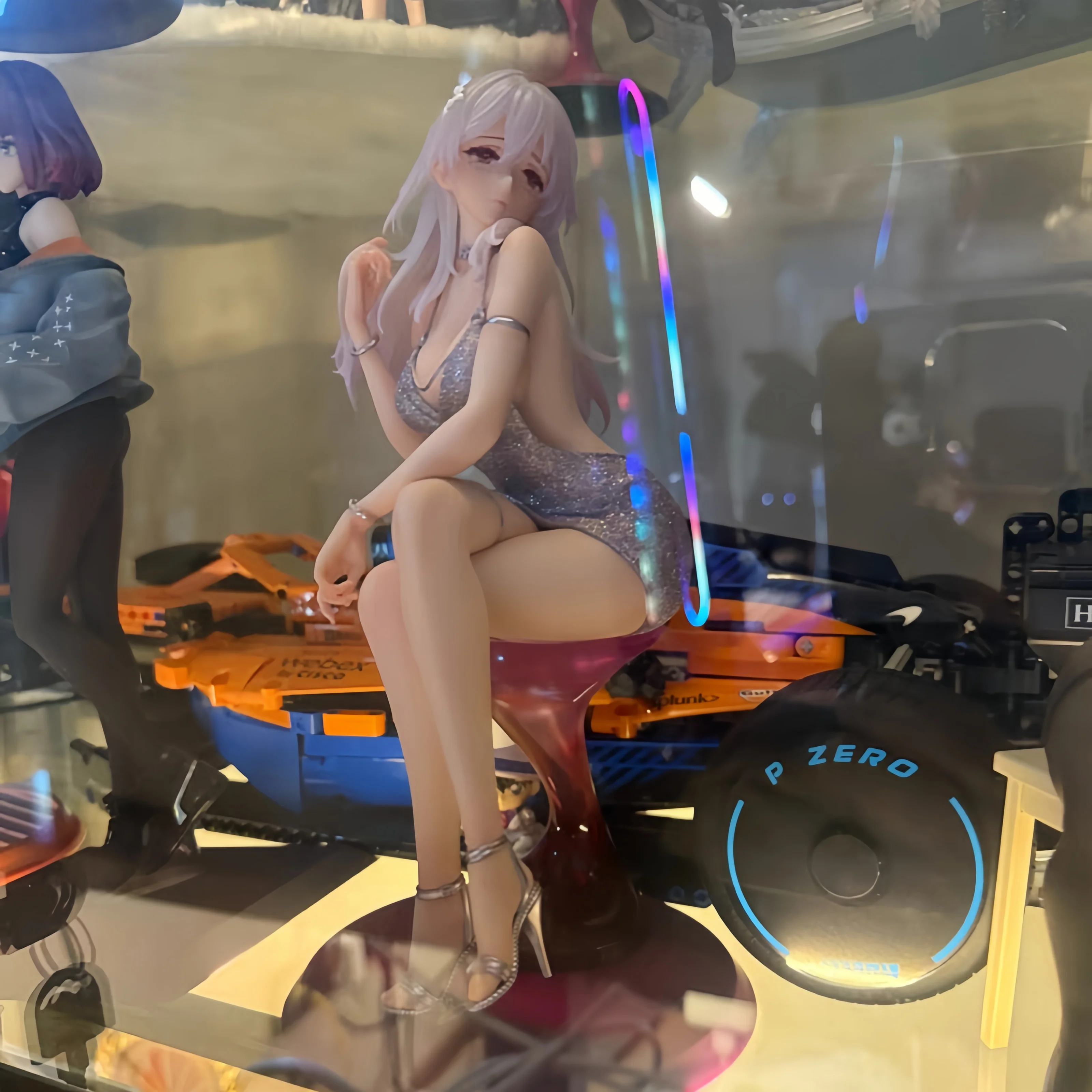 

[In Stock] Original Bearpanda × Feinthear Serina 1/6 Evening Gown Figure- Milky Scented Body & Glitter Dress Elegant Collectible