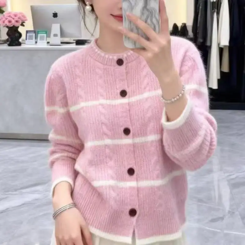Sweet and Lovely Women's Round Neck Knitted Cardigan Autumn New Item Loose Fit Sweater for Teenagers Student Jacket Short Tops
