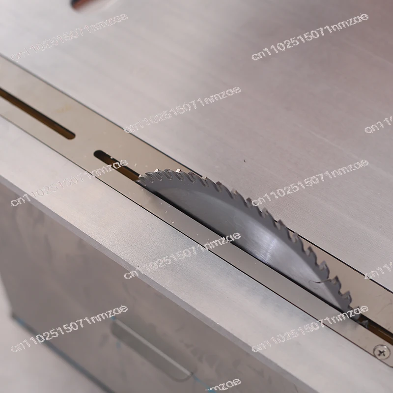 Clean mother saw blade