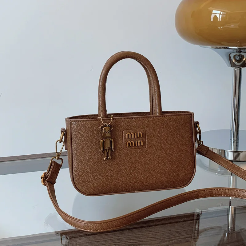 2024 New Fashionable High End Handheld Small Bag for Women Simple Handheld Single Shoulder Crossbody Small Square Bag