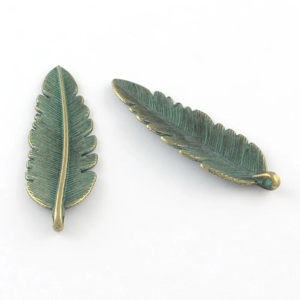 20pcs Zinc Alloy Leaf Pendants Cadmium Free Lead Free Antique Bronze Green Patina 44x14x2mm Hole: 2mm